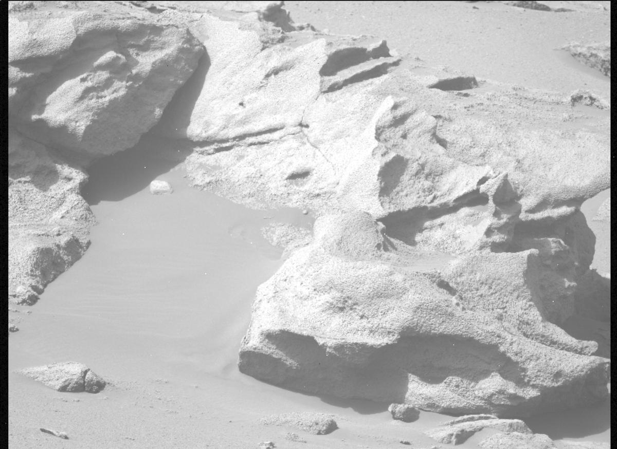 This image was taken by MCZ_LEFT onboard NASA's Mars rover Perseverance on Sol 1277