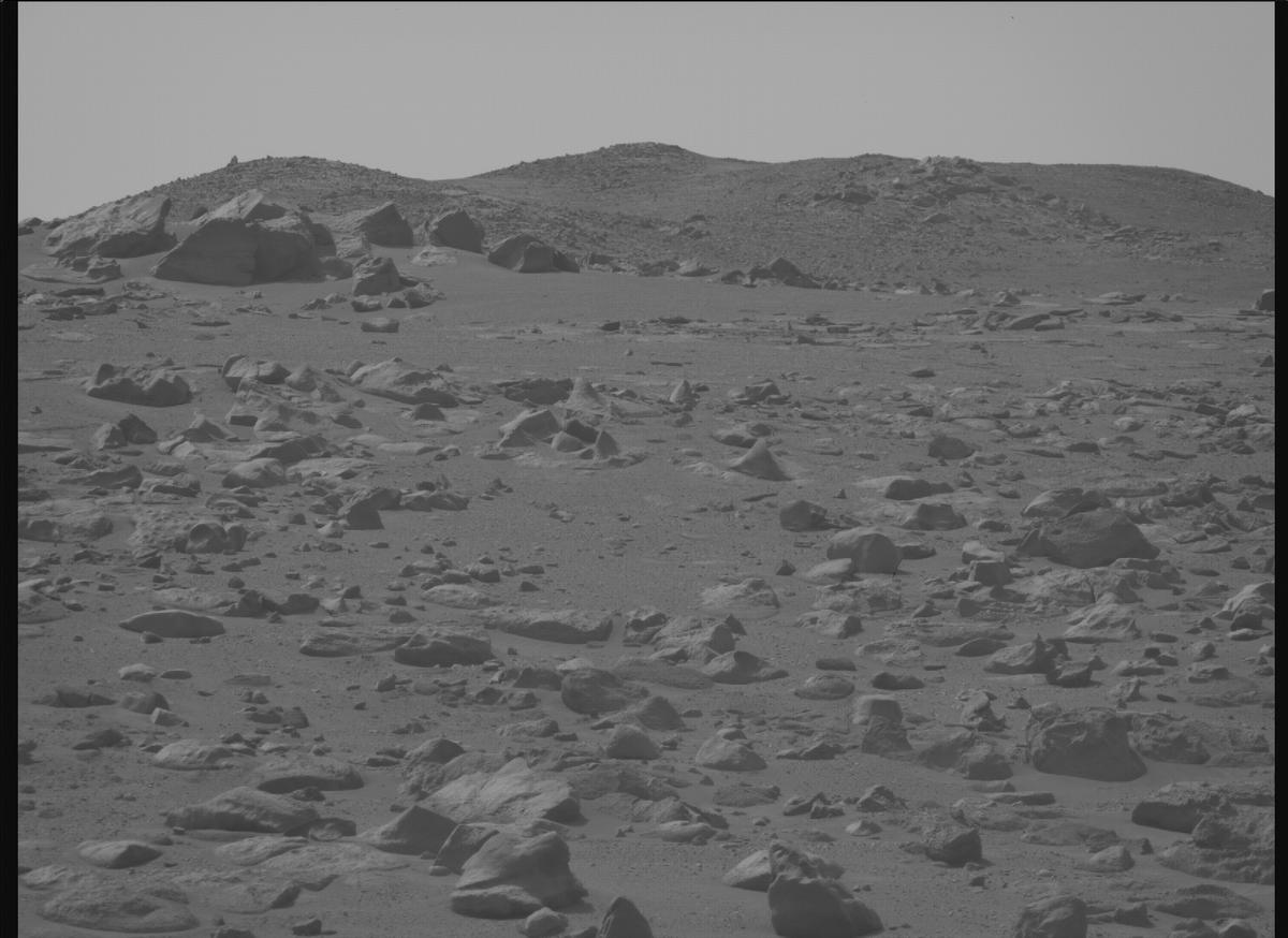 This image was taken by MCZ_RIGHT onboard NASA's Mars rover Perseverance on Sol 1280