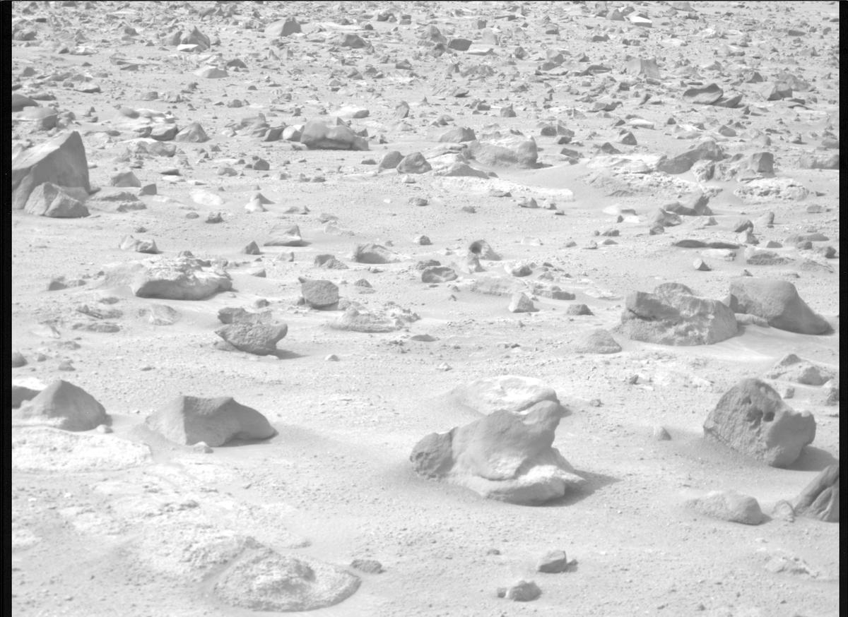This image was taken by MCZ_RIGHT onboard NASA's Mars rover Perseverance on Sol 1281