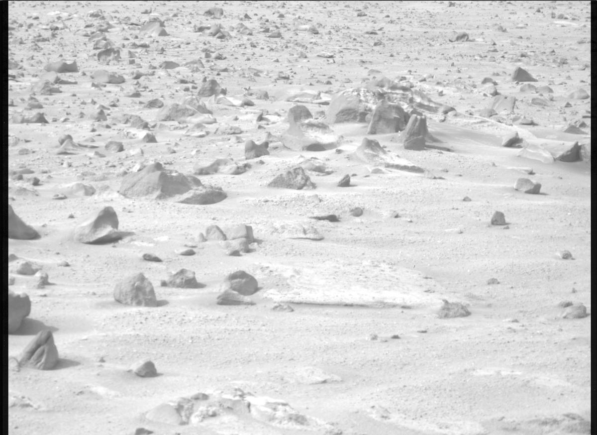 This image was taken by MCZ_RIGHT onboard NASA's Mars rover Perseverance on Sol 1281