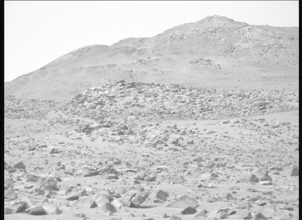 This image was taken by MCZ_RIGHT onboard NASA's Mars rover Perseverance on Sol 1283
