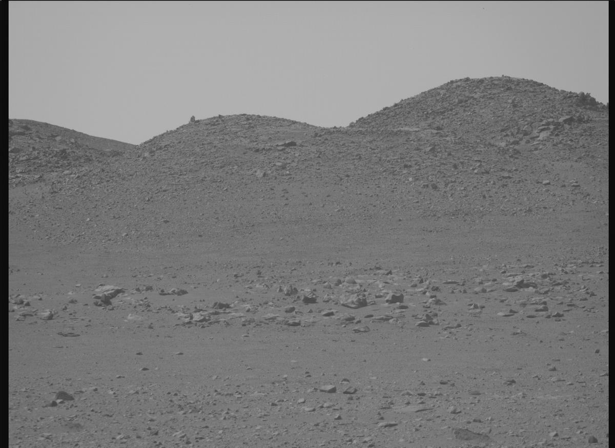 This image was taken by MCZ_RIGHT onboard NASA's Mars rover Perseverance on Sol 1286