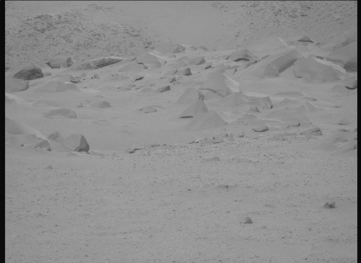 This image was taken by MCZ_RIGHT onboard NASA's Mars rover Perseverance on Sol 1289