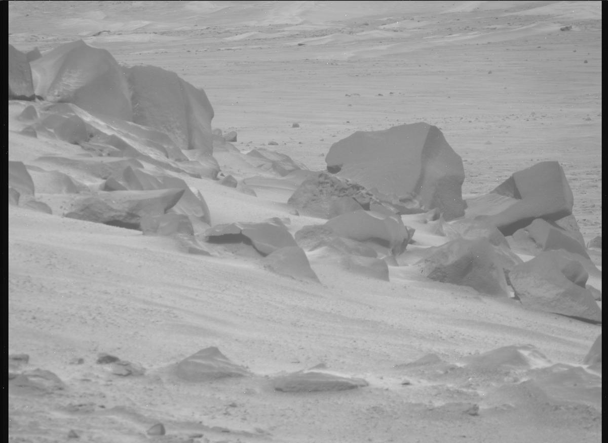 This image was taken by MCZ_RIGHT onboard NASA's Mars rover Perseverance on Sol 1289