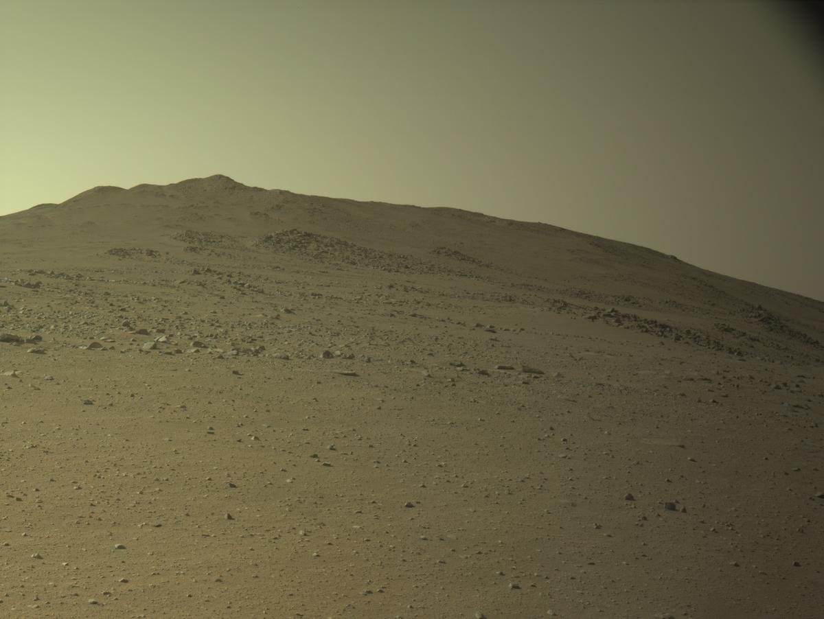 This image was taken by NAVCAM_LEFT onboard NASA's Mars rover Perseverance on Sol 1290