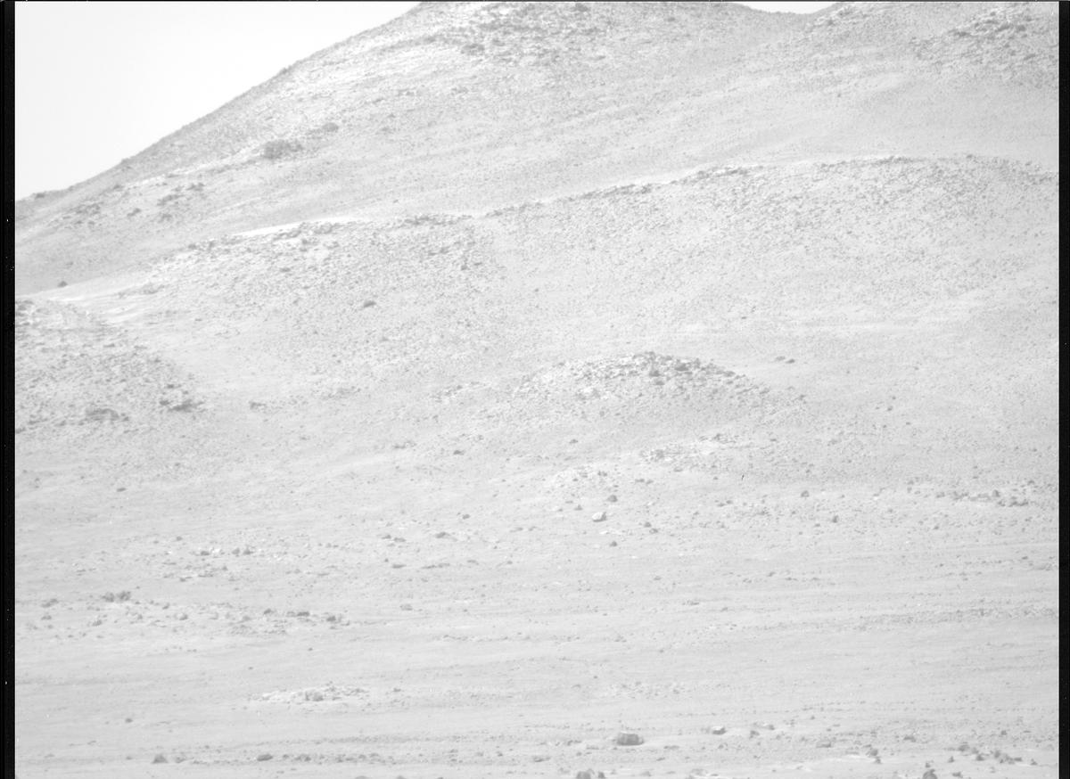 This image was taken by MCZ_RIGHT onboard NASA's Mars rover Perseverance on Sol 1293