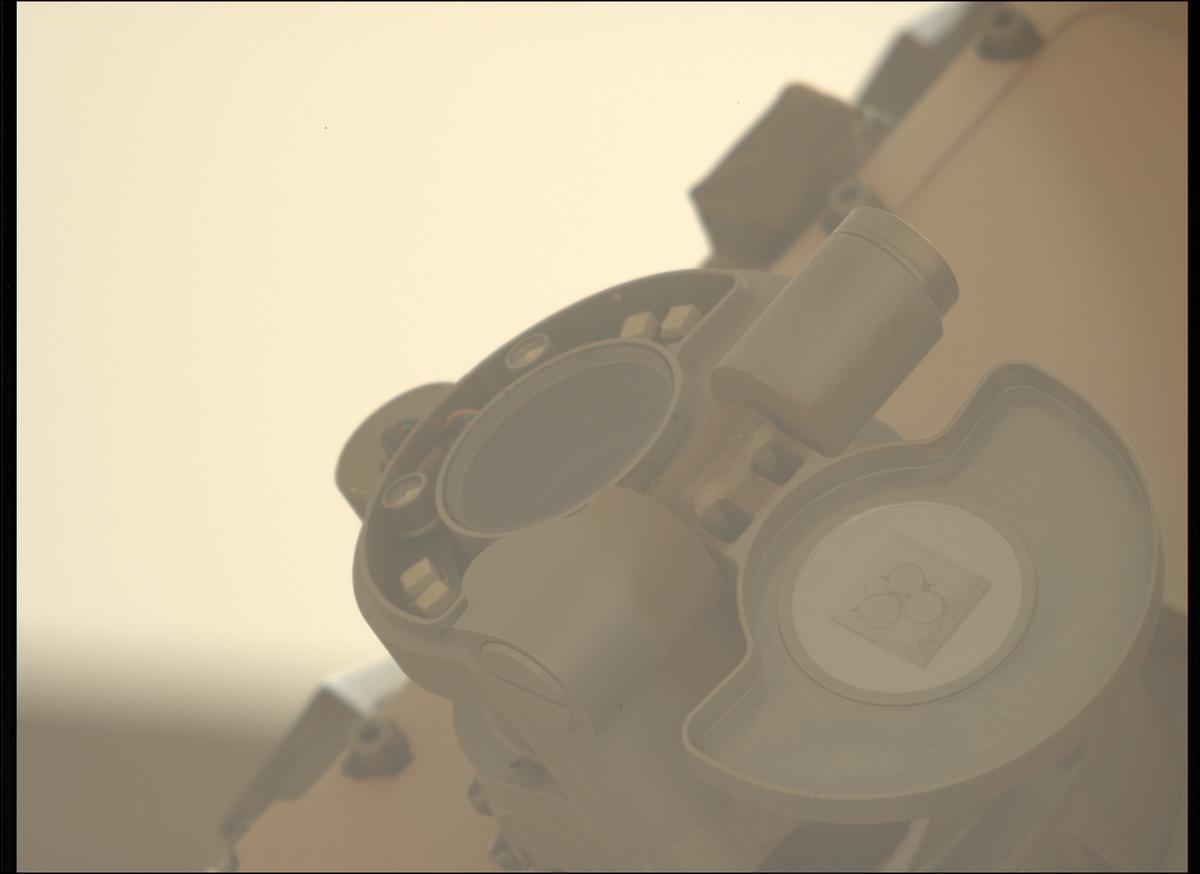 This image was taken by MCZ_LEFT onboard NASA's Mars rover Perseverance on Sol 1296