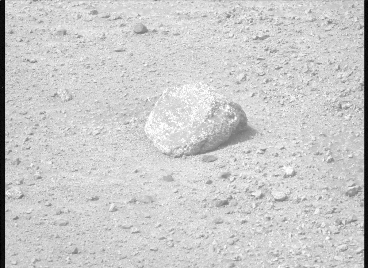 This image was taken by MCZ_LEFT onboard NASA's Mars rover Perseverance on Sol 1297