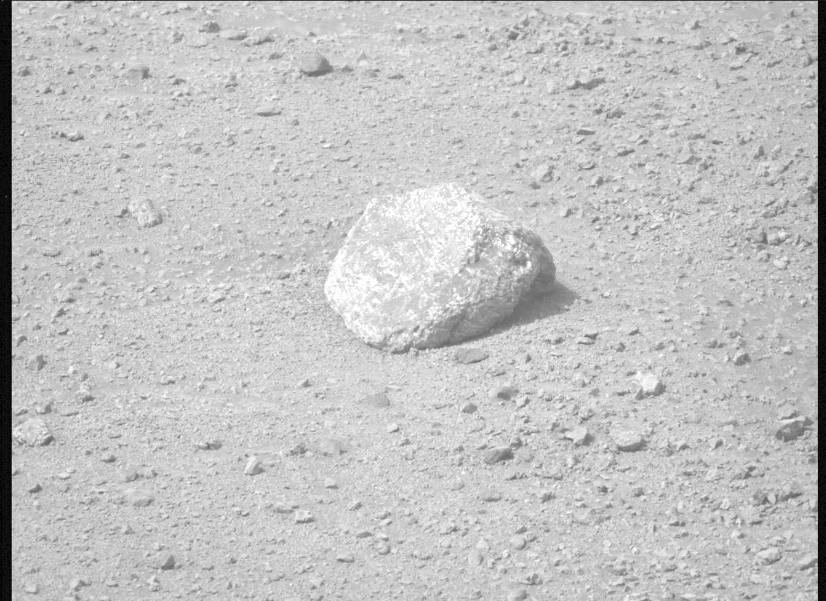 This image was taken by MCZ_LEFT onboard NASA's Mars rover Perseverance on Sol 1297