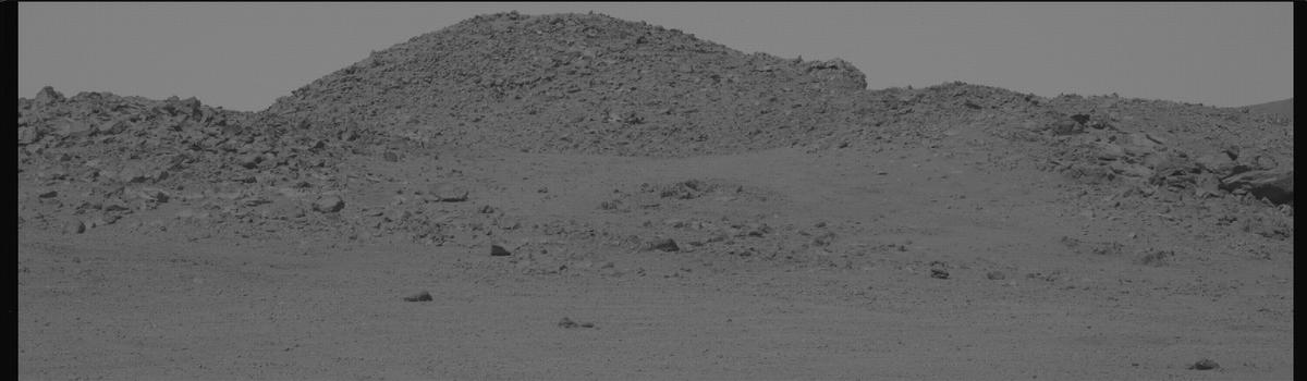This image was taken by MCZ_LEFT onboard NASA's Mars rover Perseverance on Sol 1297
