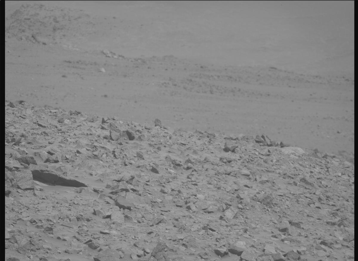 This image was taken by MCZ_RIGHT onboard NASA's Mars rover Perseverance on Sol 1297