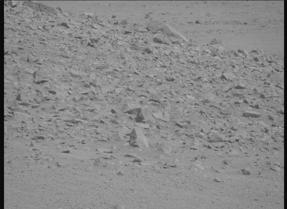 This image was taken by MCZ_RIGHT onboard NASA's Mars rover Perseverance on Sol 1297