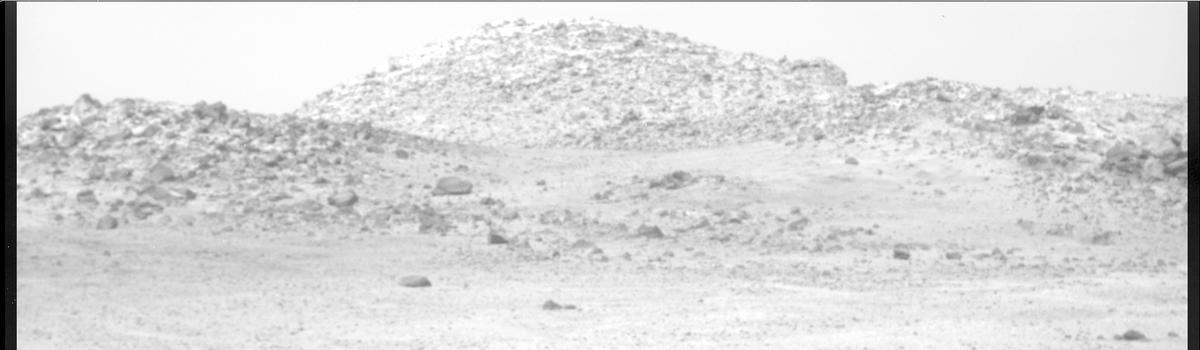 This image was taken by MCZ_RIGHT onboard NASA's Mars rover Perseverance on Sol 1297