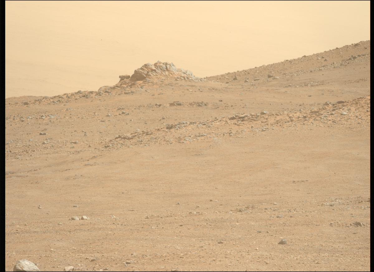 This image was taken by MCZ_LEFT onboard NASA's Mars rover Perseverance on Sol 1299