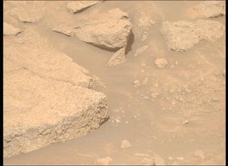 View image taken on Mars, Mars Perseverance Sol 1303: Right Mastcam-Z Camera