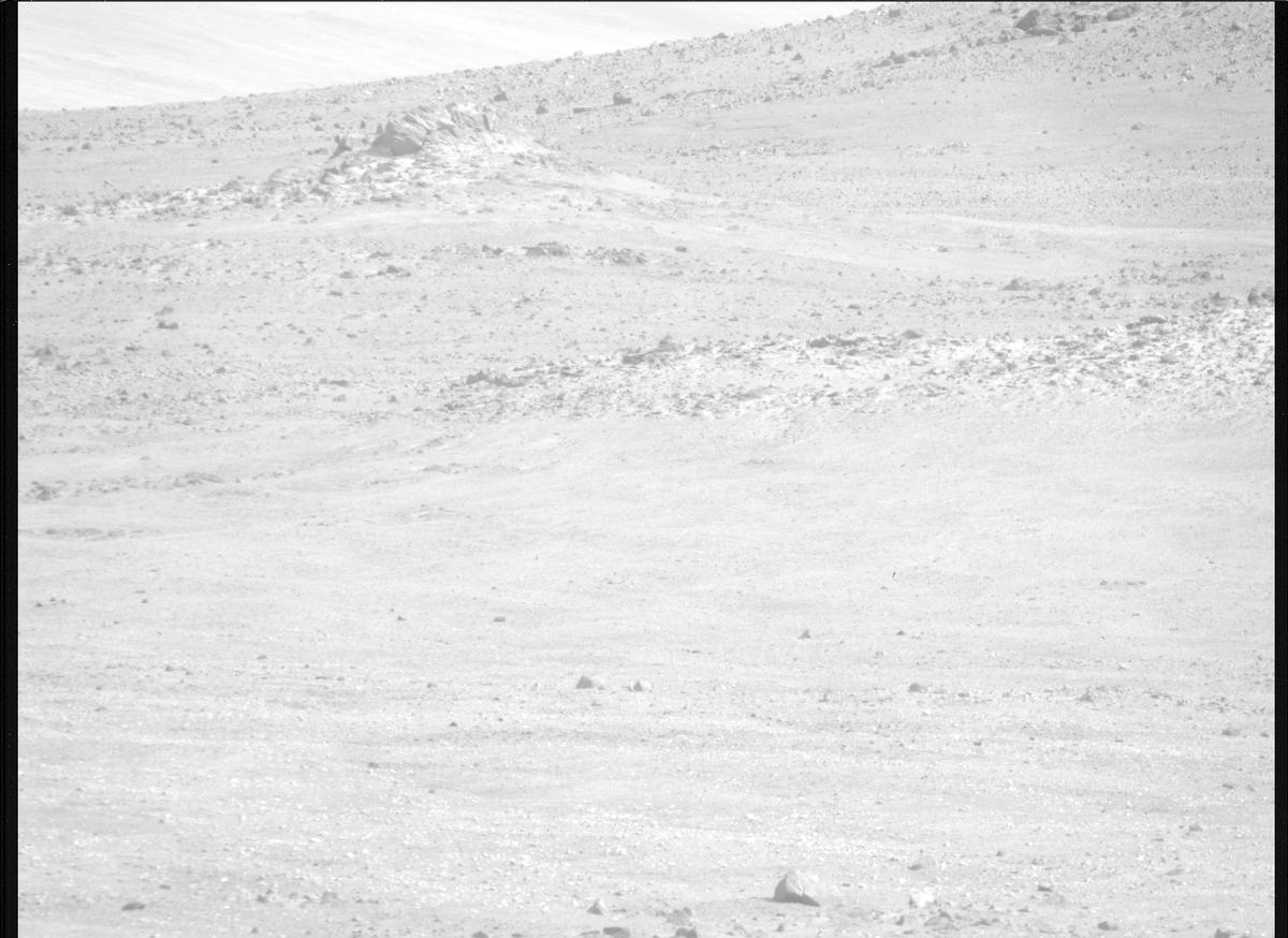 This image was taken by MCZ_RIGHT onboard NASA's Mars rover Perseverance on Sol 1304