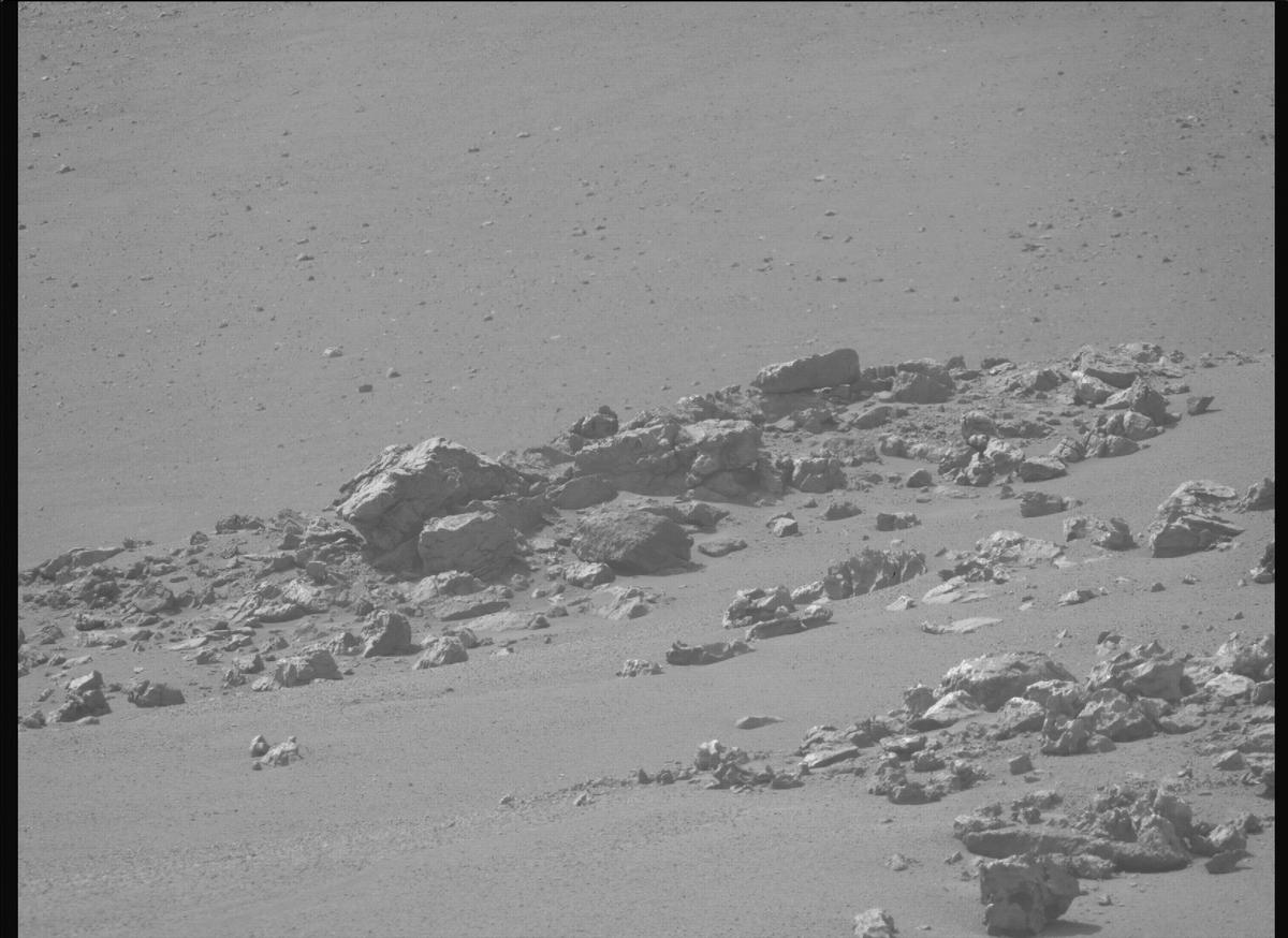 This image was taken by MCZ_RIGHT onboard NASA's Mars rover Perseverance on Sol 1306