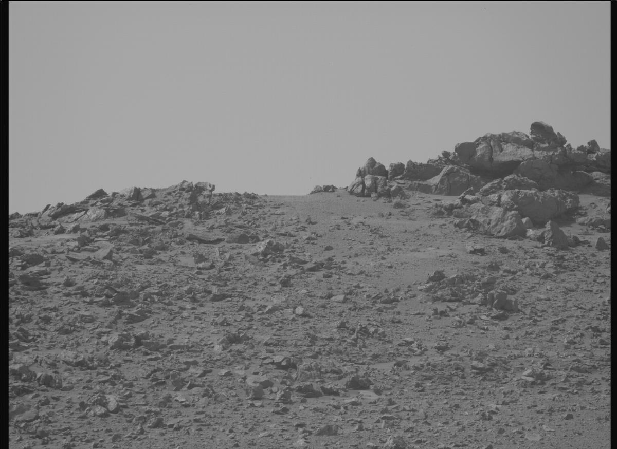 This image was taken by MCZ_RIGHT onboard NASA's Mars rover Perseverance on Sol 1306