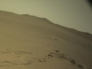 View image taken on Mars, Mars Perseverance Sol 1308: Right Navigation Camera (Navcam)