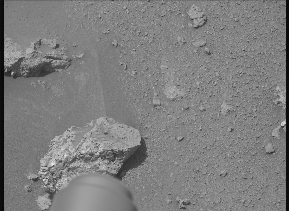This image was taken by MCZ_RIGHT onboard NASA's Mars rover Perseverance on Sol 1309