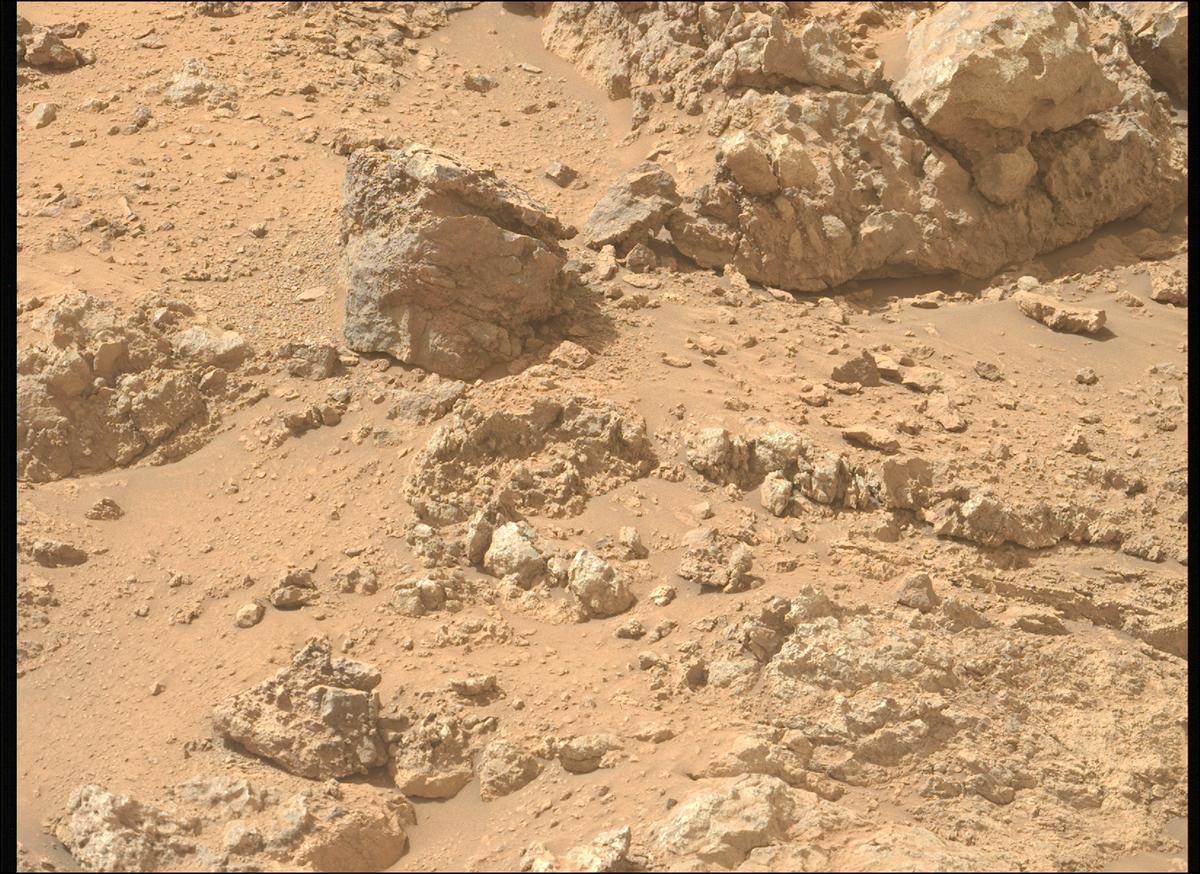 This image was taken by MCZ_LEFT onboard NASA's Mars rover Perseverance on Sol 1311