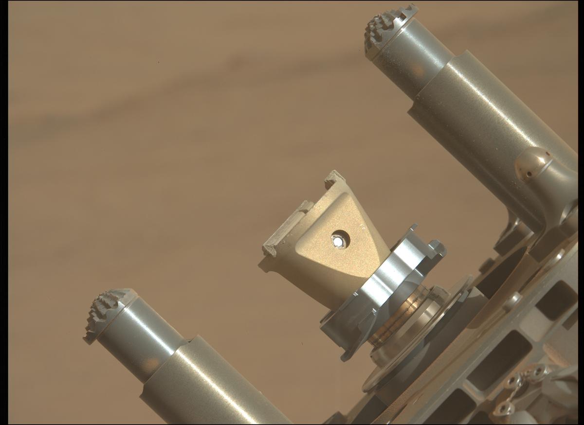 This image was taken by MCZ_LEFT onboard NASA's Mars rover Perseverance on Sol 1315