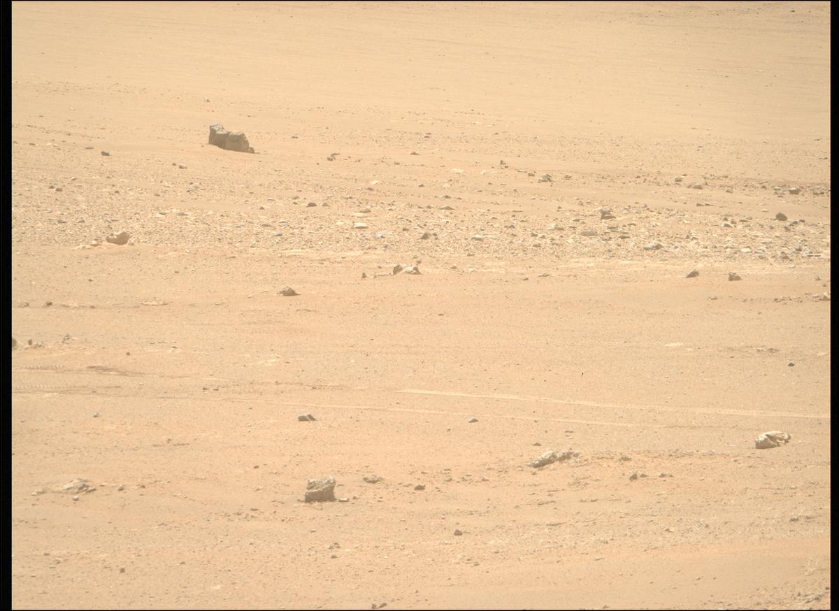 This image was taken by MCZ_RIGHT onboard NASA's Mars rover Perseverance on Sol 1315