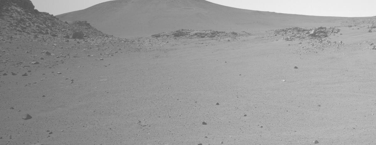 This image was taken by NAVCAM_LEFT onboard NASA's Mars rover Perseverance on Sol 1318