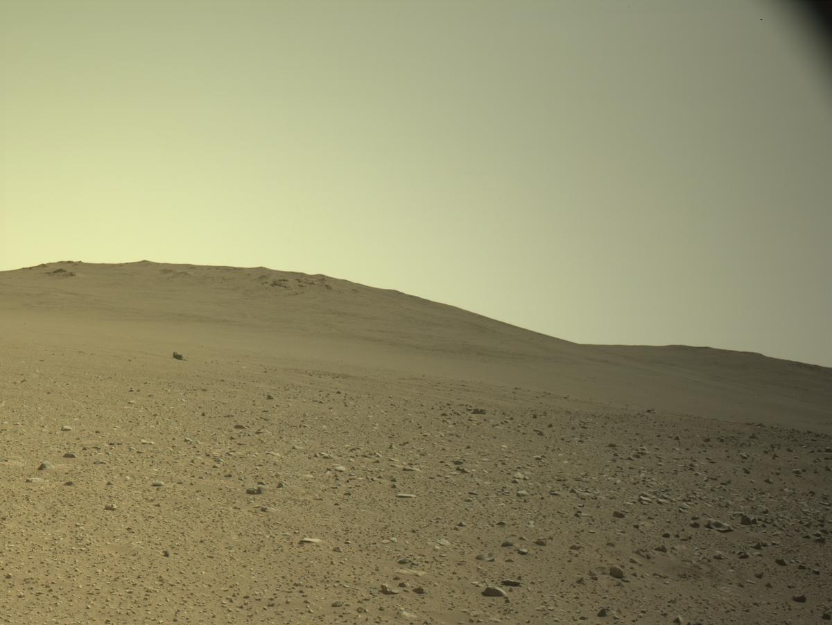 This image was taken by NAVCAM_RIGHT onboard NASA's Mars rover Perseverance on Sol 1318