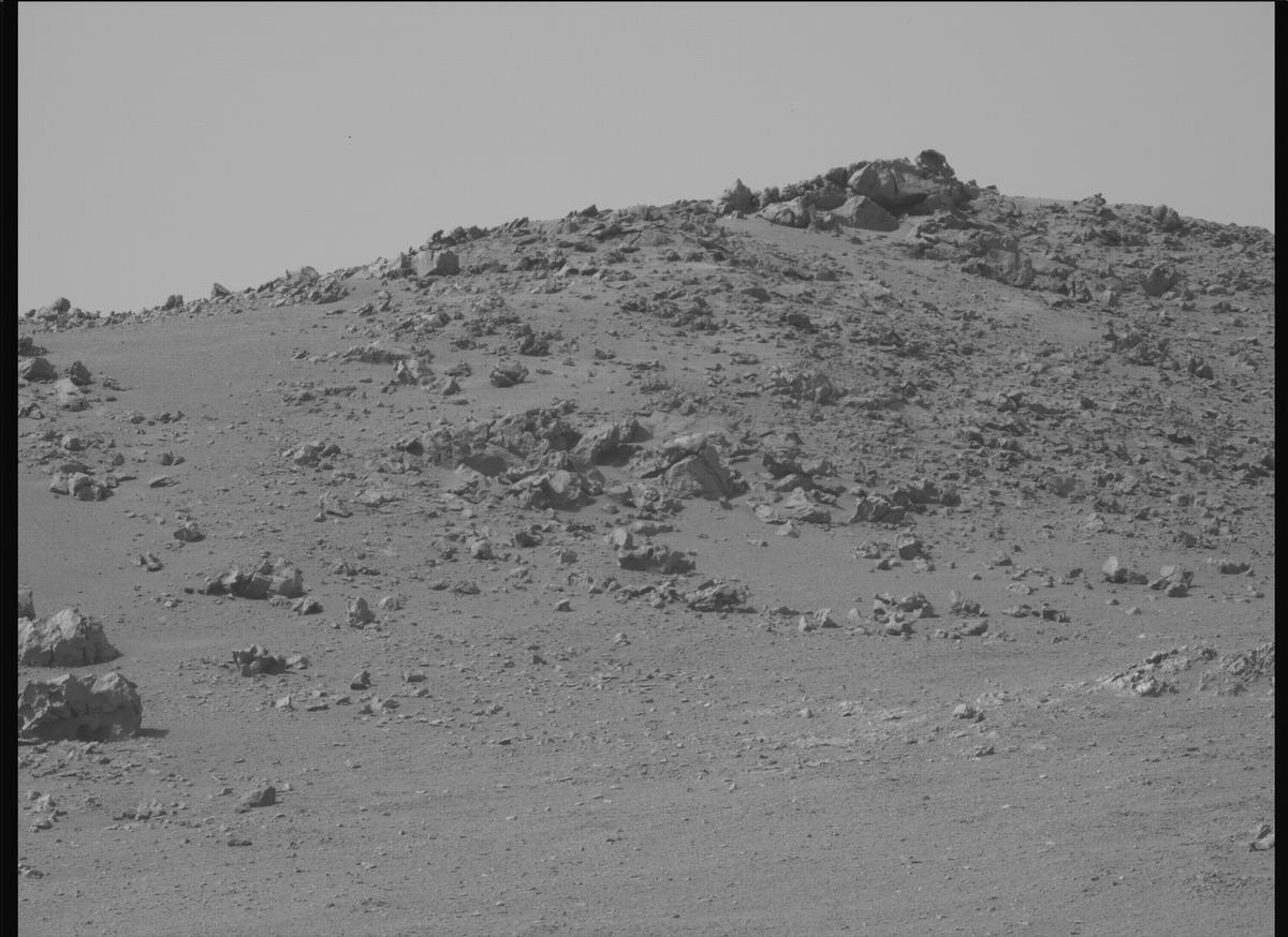 This image was taken by MCZ_LEFT onboard NASA's Mars rover Perseverance on Sol 1318