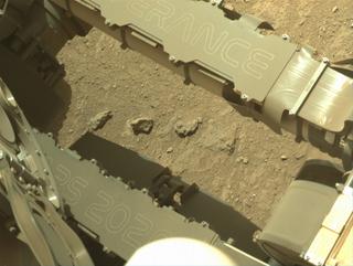 View image taken on Mars, Mars Perseverance Sol 1321: Right Navigation Camera (Navcam)