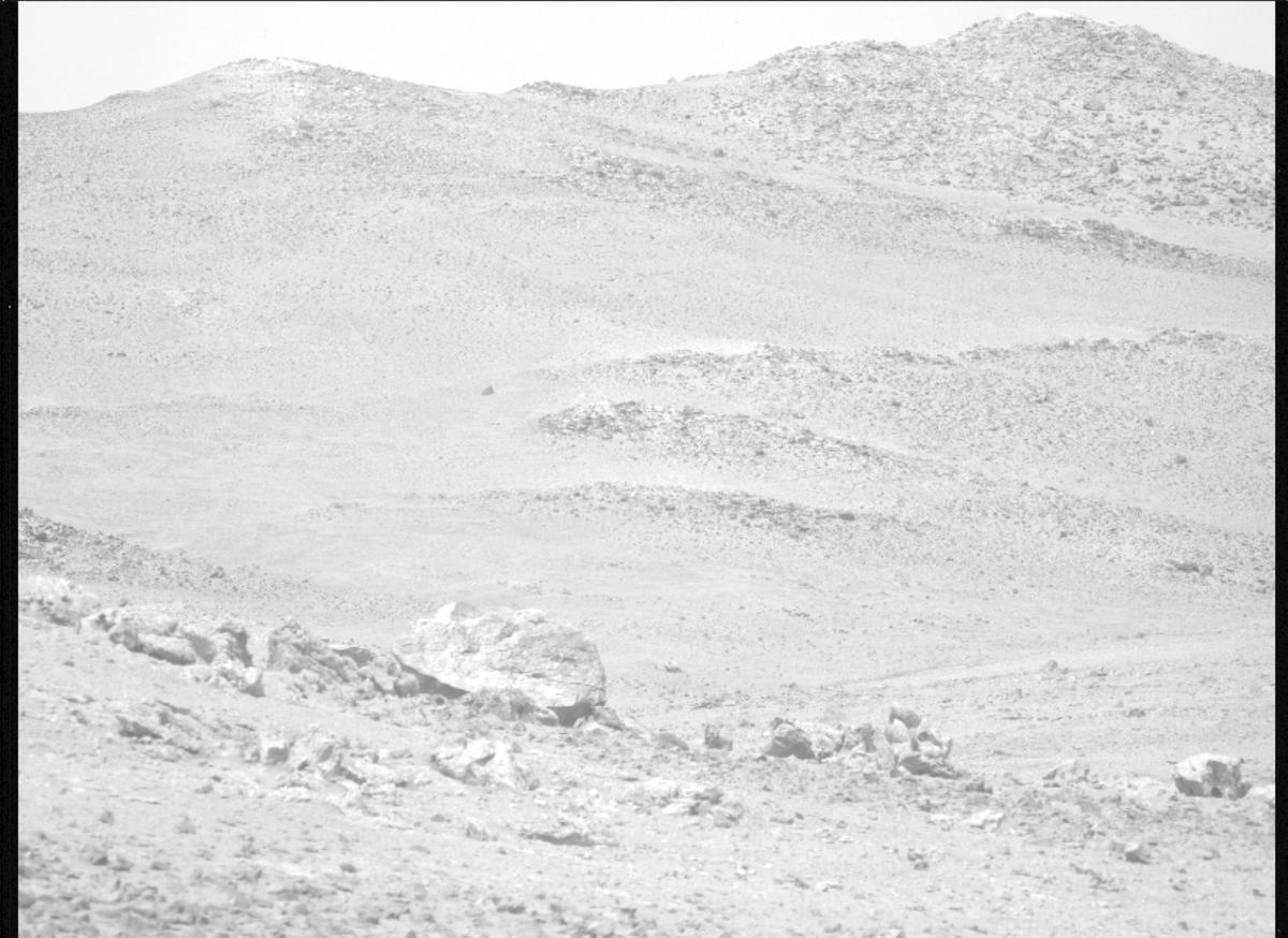 This image was taken by MCZ_LEFT onboard NASA's Mars rover Perseverance on Sol 1321