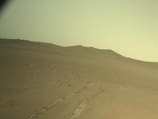 View image taken on Mars, Mars Perseverance Sol 1322: Right Navigation Camera (Navcam)