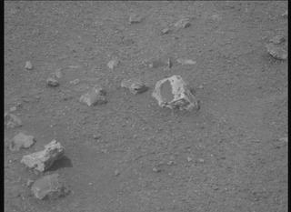 View image taken on Mars, Mars Perseverance Sol 1323: Right Mastcam-Z Camera