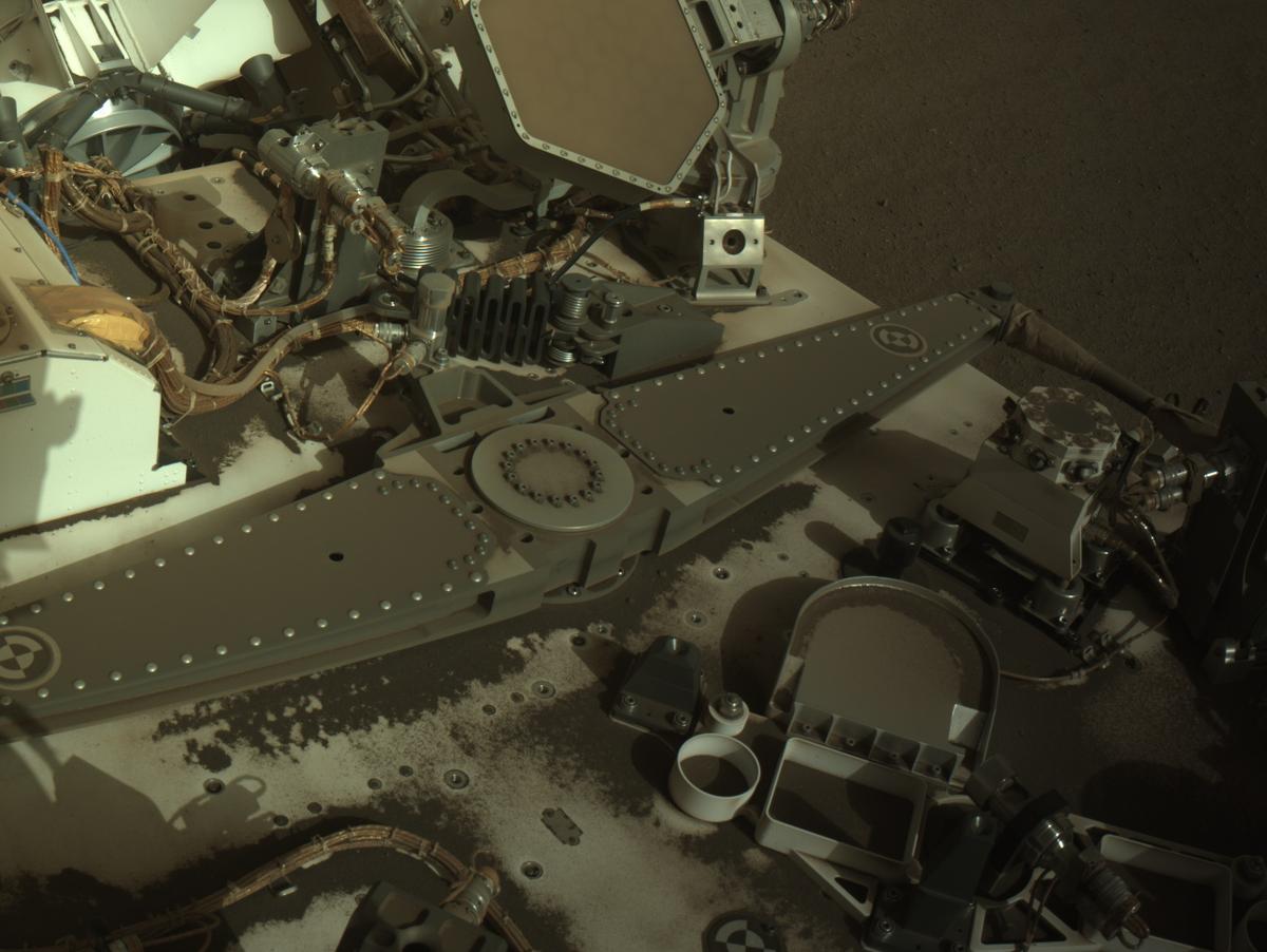 This image was taken by NAVCAM_LEFT onboard NASA's Mars rover Perseverance on Sol 1324