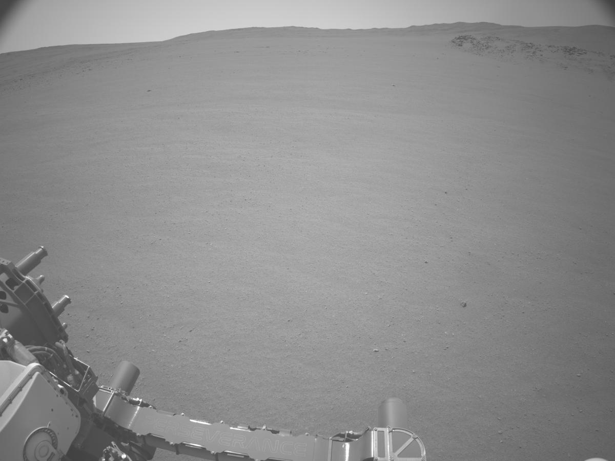 This image was taken by NAVCAM_LEFT onboard NASA's Mars rover Perseverance on Sol 1324