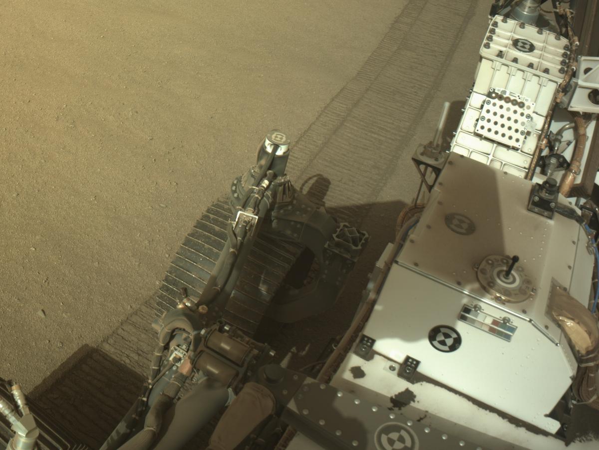 This image was taken by NAVCAM_RIGHT onboard NASA's Mars rover Perseverance on Sol 1324