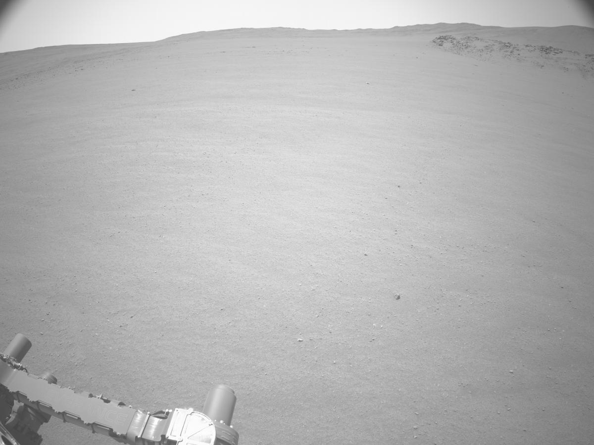 This image was taken by NAVCAM_RIGHT onboard NASA's Mars rover Perseverance on Sol 1324