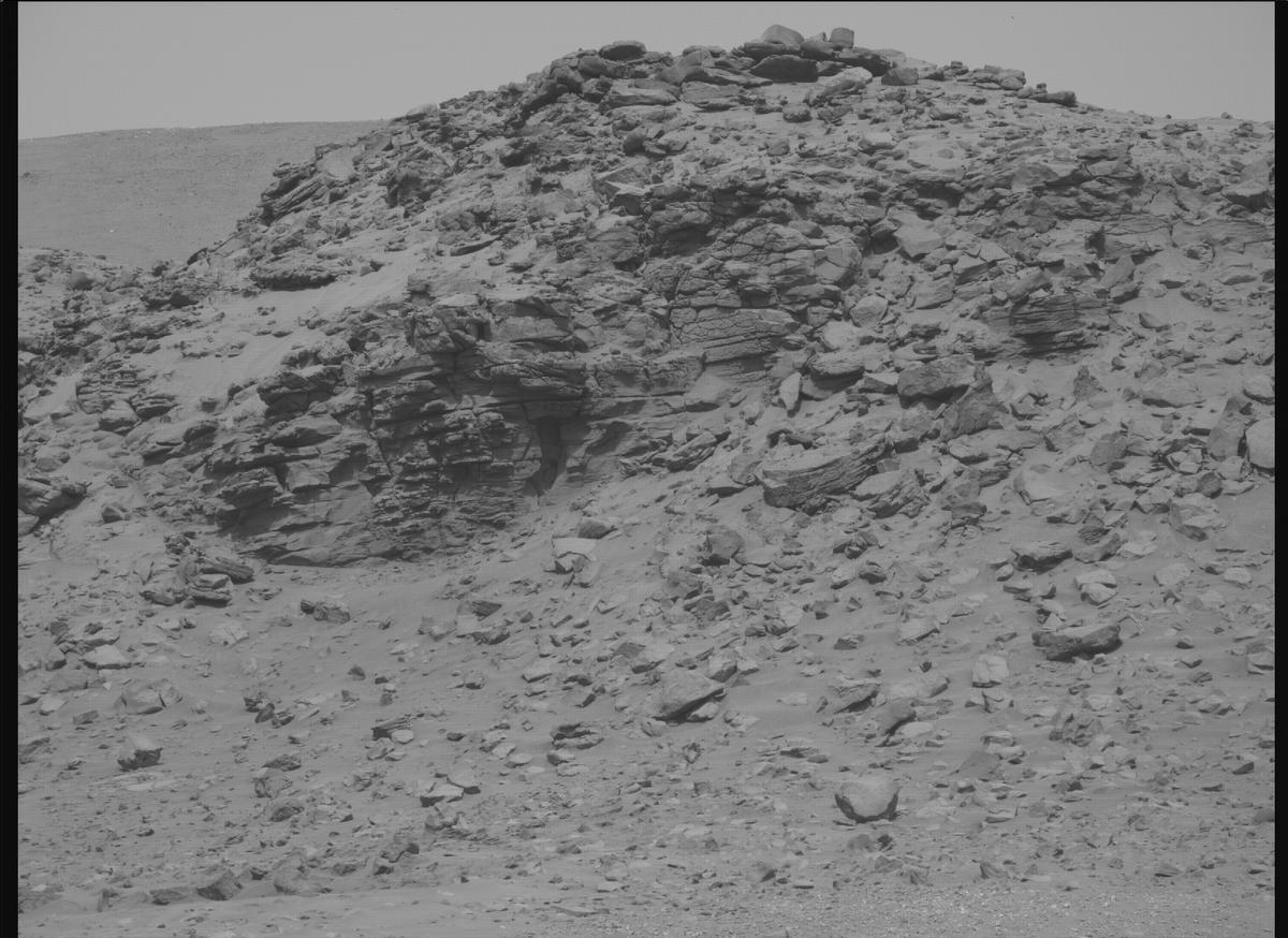This image was taken by MCZ_RIGHT onboard NASA's Mars rover Perseverance on Sol 1324