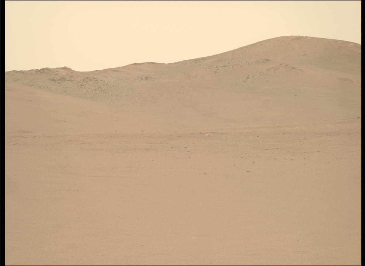This image was taken by MCZ_RIGHT onboard NASA's Mars rover Perseverance on Sol 1324