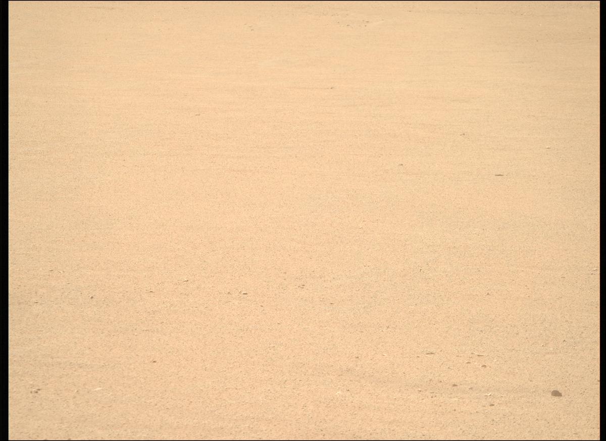 This image was taken by MCZ_RIGHT onboard NASA's Mars rover Perseverance on Sol 1324