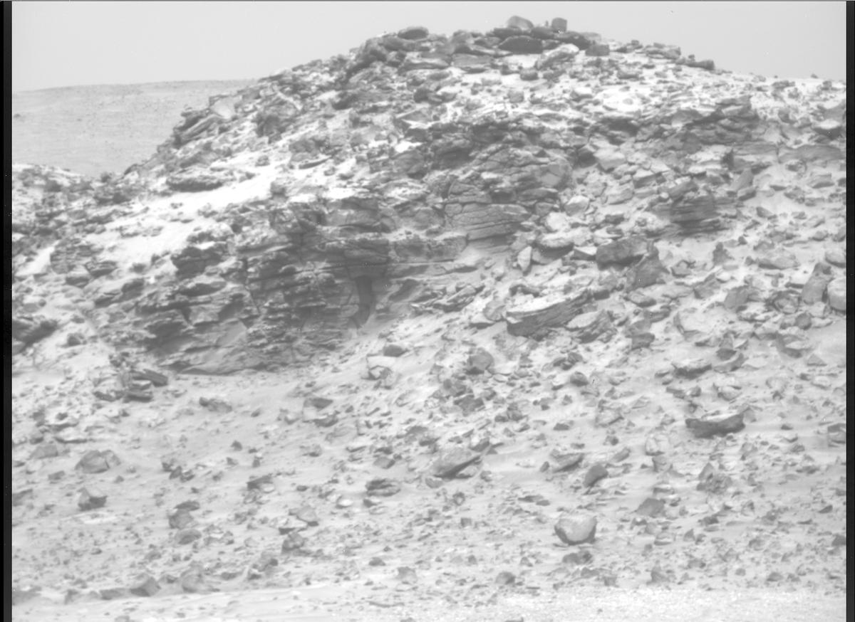 This image was taken by MCZ_RIGHT onboard NASA's Mars rover Perseverance on Sol 1324