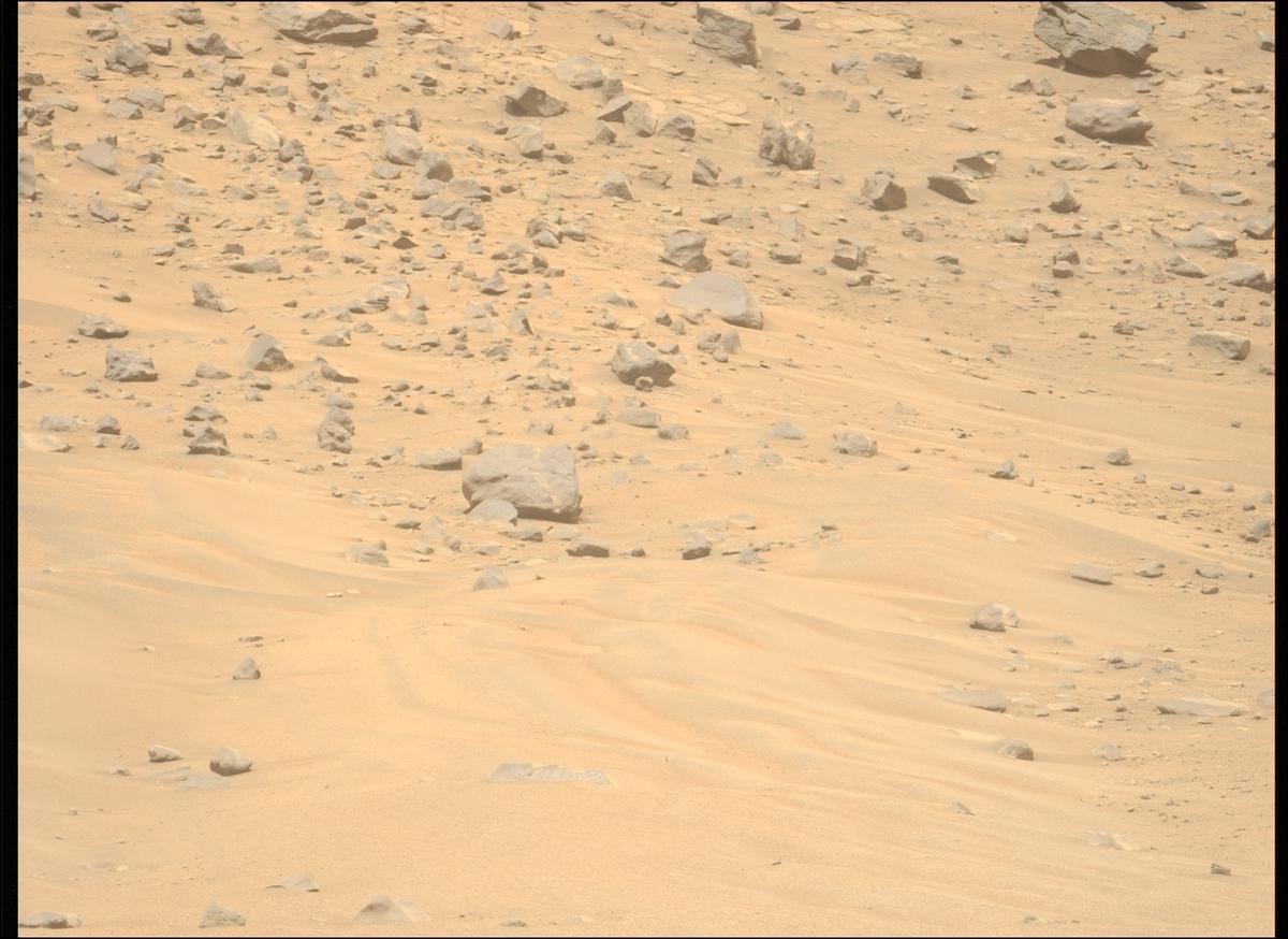 This image was taken by MCZ_LEFT onboard NASA's Mars rover Perseverance on Sol 1326