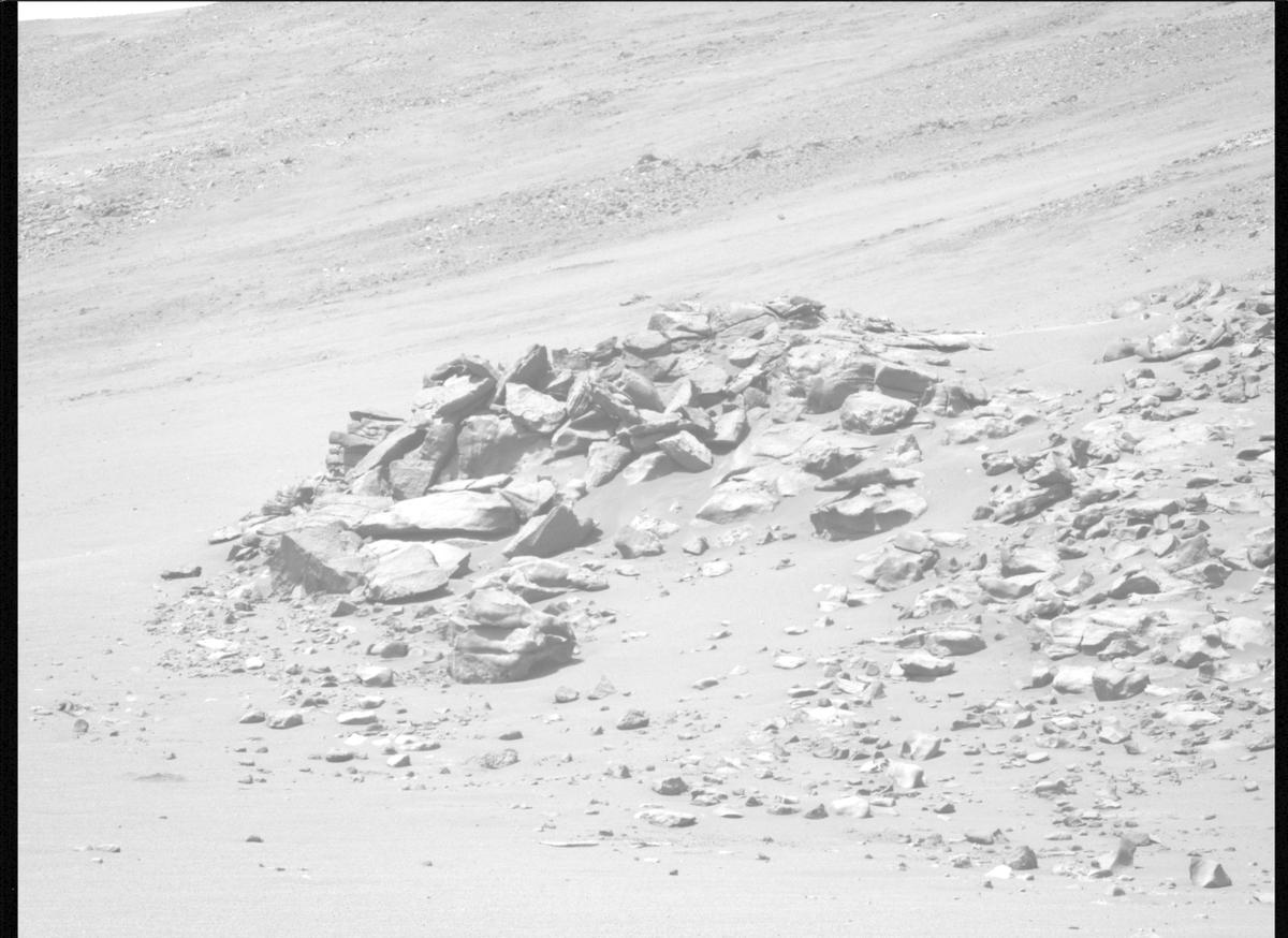 This image was taken by MCZ_LEFT onboard NASA's Mars rover Perseverance on Sol 1326