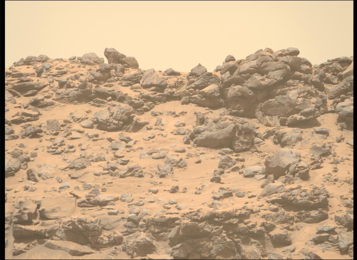 This image was taken by MCZ_RIGHT onboard NASA's Mars rover Perseverance on Sol 1326