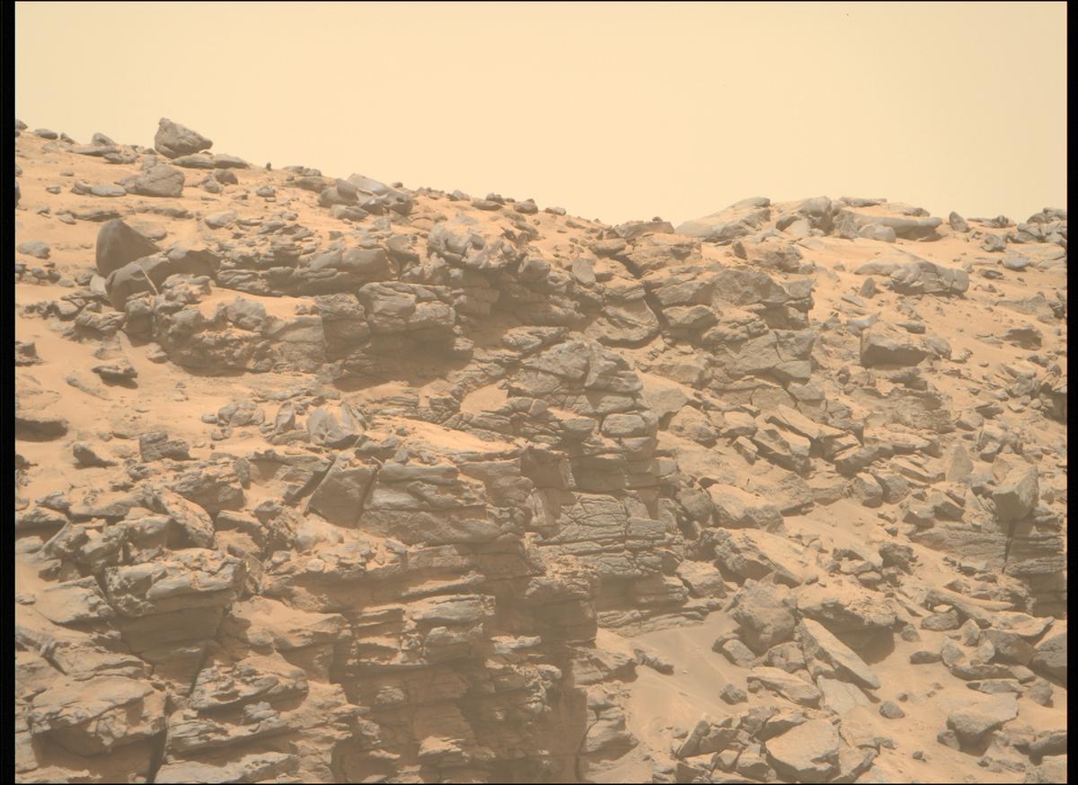 This image was taken by MCZ_RIGHT onboard NASA's Mars rover Perseverance on Sol 1326