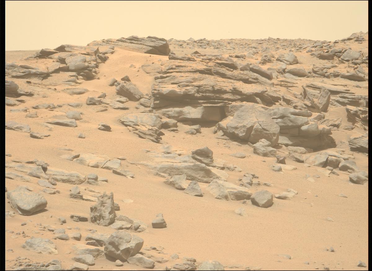 This image was taken by MCZ_LEFT onboard NASA's Mars rover Perseverance on Sol 1327