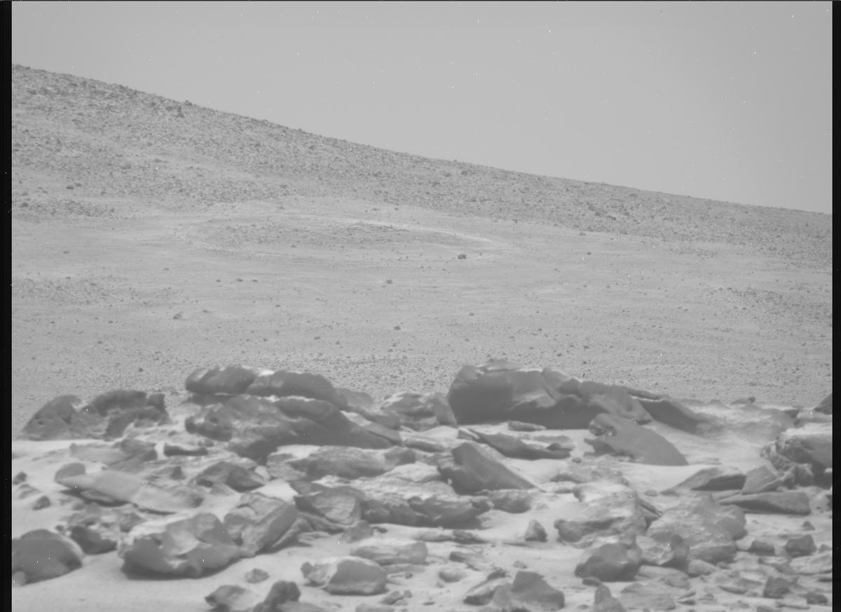 This image was taken by MCZ_RIGHT onboard NASA's Mars rover Perseverance on Sol 1330