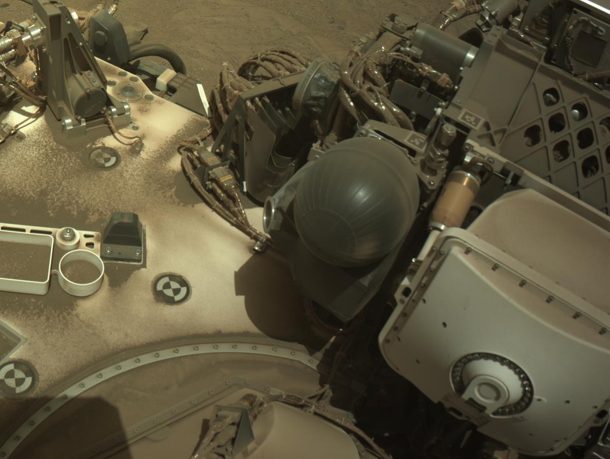 This image was taken by NAVCAM_RIGHT onboard NASA's Mars rover Perseverance on Sol 1332