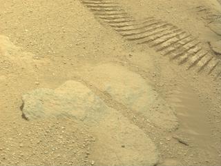 View image taken on Mars, Mars Perseverance Sol 1333: Front Right Hazard Avoidance Camera (Hazcam)